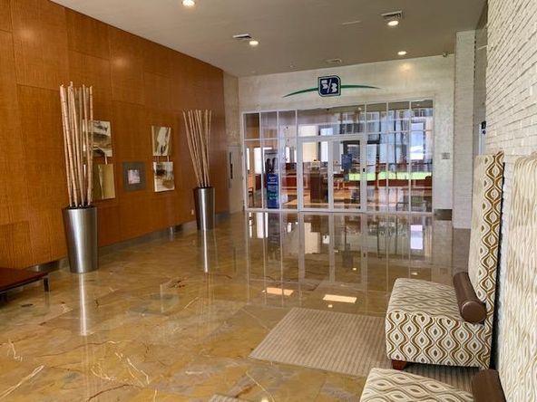 Signature Executive Excellence: 147 2nd Ave S, Saint Petersburg, FL 33701